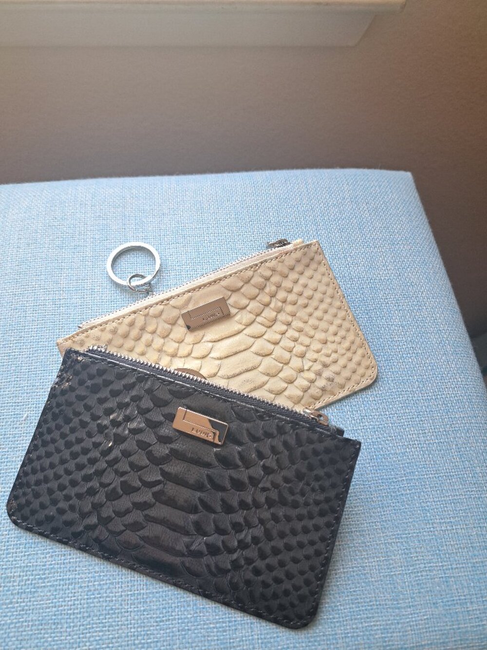 Lodis Black Leather Coin Purse Keychain Card Holder Zip Pouch Compact Wallet